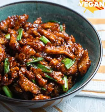 A spicy and sweet chicken Manchuria