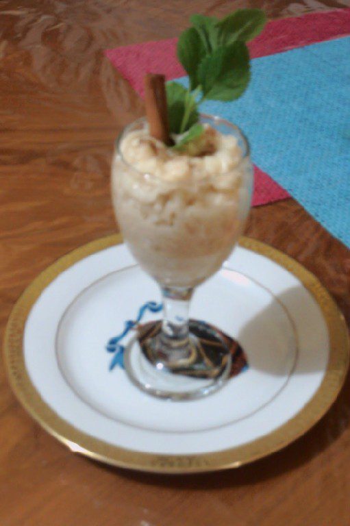 Arrozconle cheypina Desserts in a glass