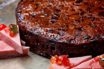 Panamanian Fruit cake with cherries and berries