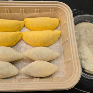 Frituras Surtidas – Combo 3: 4 Empanadas, 4 Carimanolas, 1.5lb Masa de hojalda (Shippable)